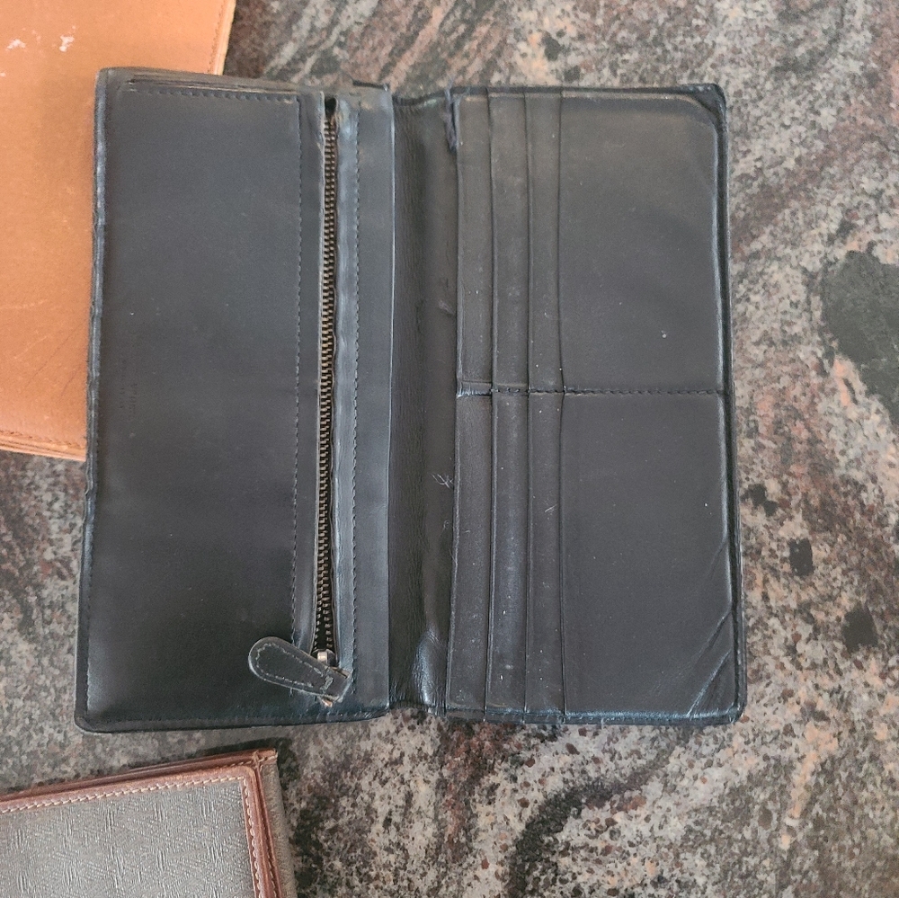 Gucci wallets - Picture 3 of 4
